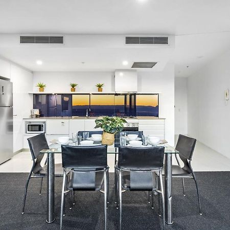 Kids Stay Free In Hinterland View 1 Bedroom Spa Apartment At Circle On Cavill - Q Stay Голд-Кост Экстерьер фото